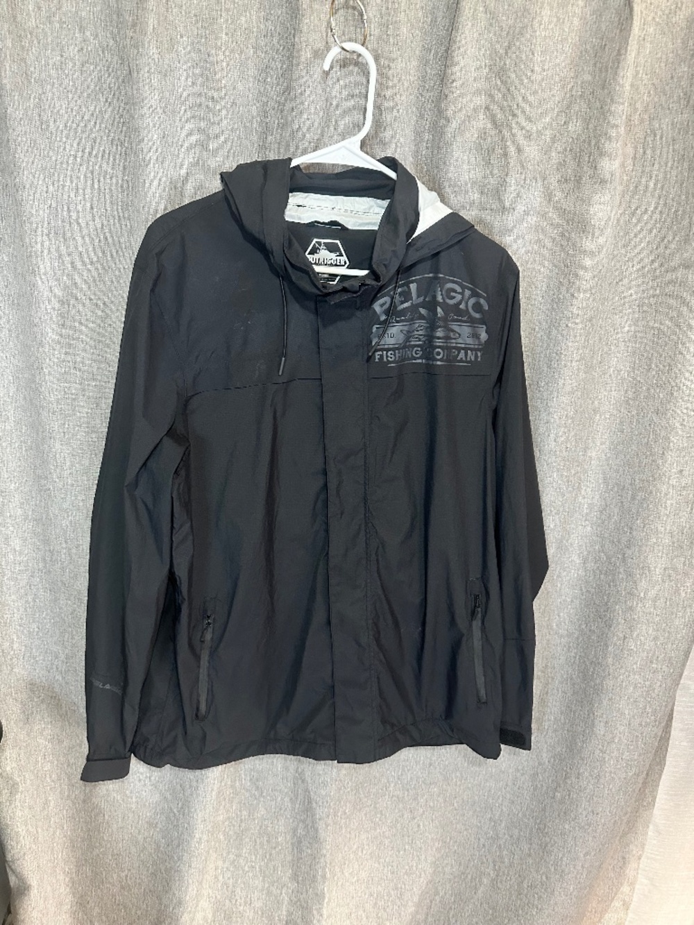 Pelagic Outrigger Lightweight Waterproof Fishing Jacket Windbreaker Black Medium